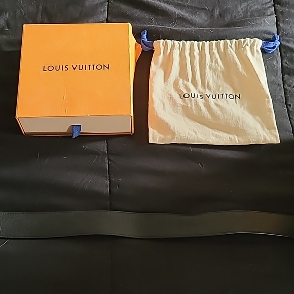 Men's REVERSIBLE Louis Vuitton Inventeur Belt Size 110cm - Picture 3 of 7